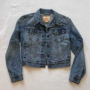 XS Levi’s original denim jacket, classic women’s jean jacket, trucker jacket